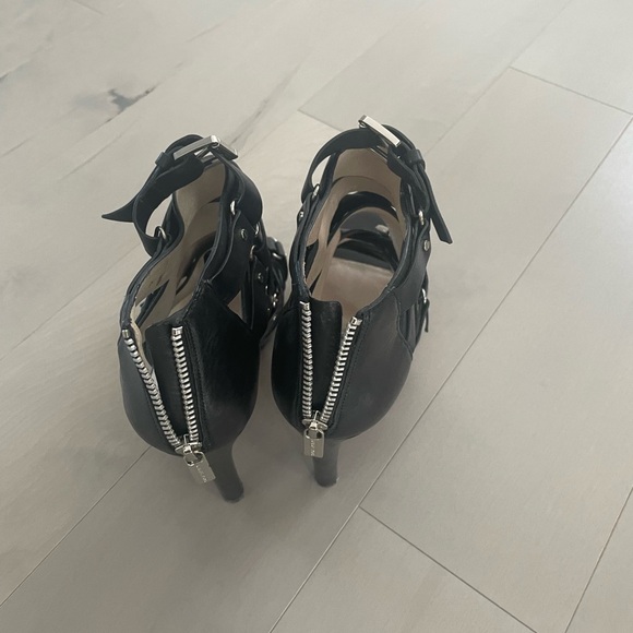 Michael Kors black heels - Picture 3 of 3